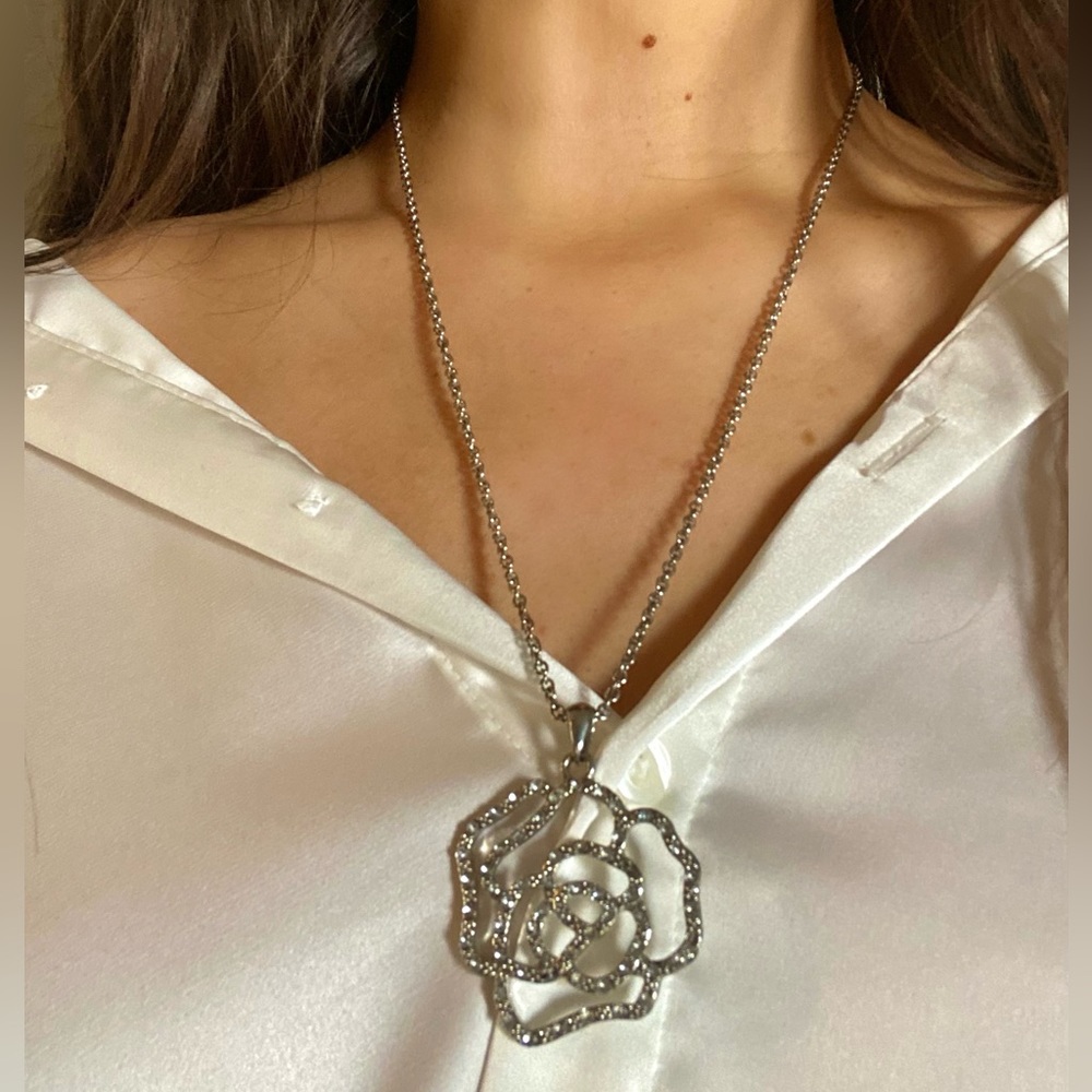 Sparkly Rose Necklace